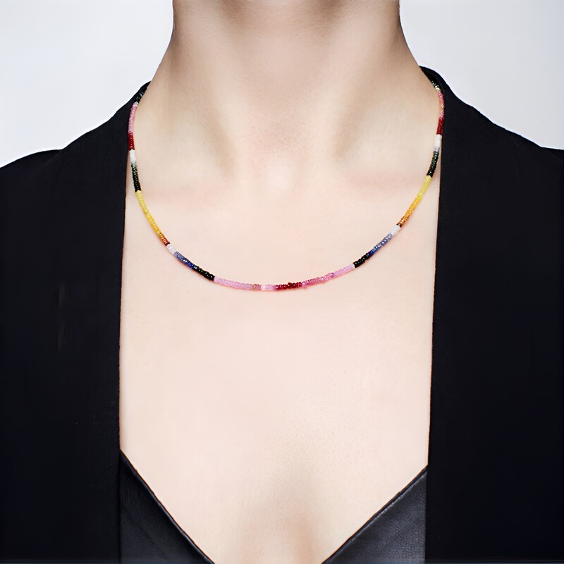 Collana in argento con Zaffiro Fancy