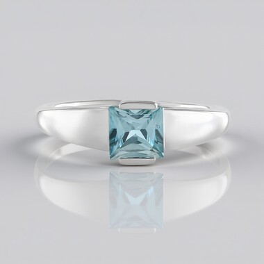 Anillo en plata con Zircón de Ratanak Kirí
