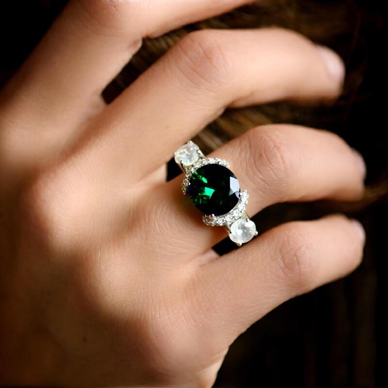 Anello in argento con Opale Mezezo