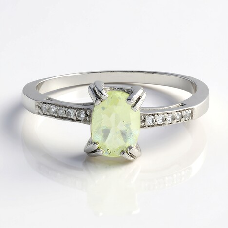 Anello in argento con Ortoclasio