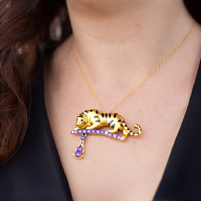 Zilveren halsketting met een tanzaniet (Gems en Vogue)