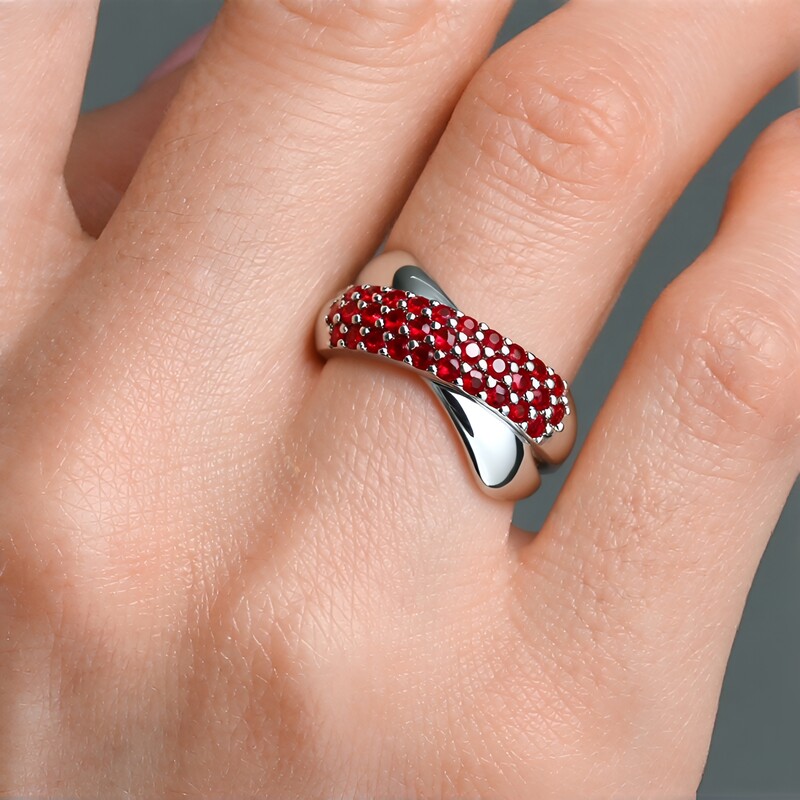 Anello in argento con Rubino Tanzania