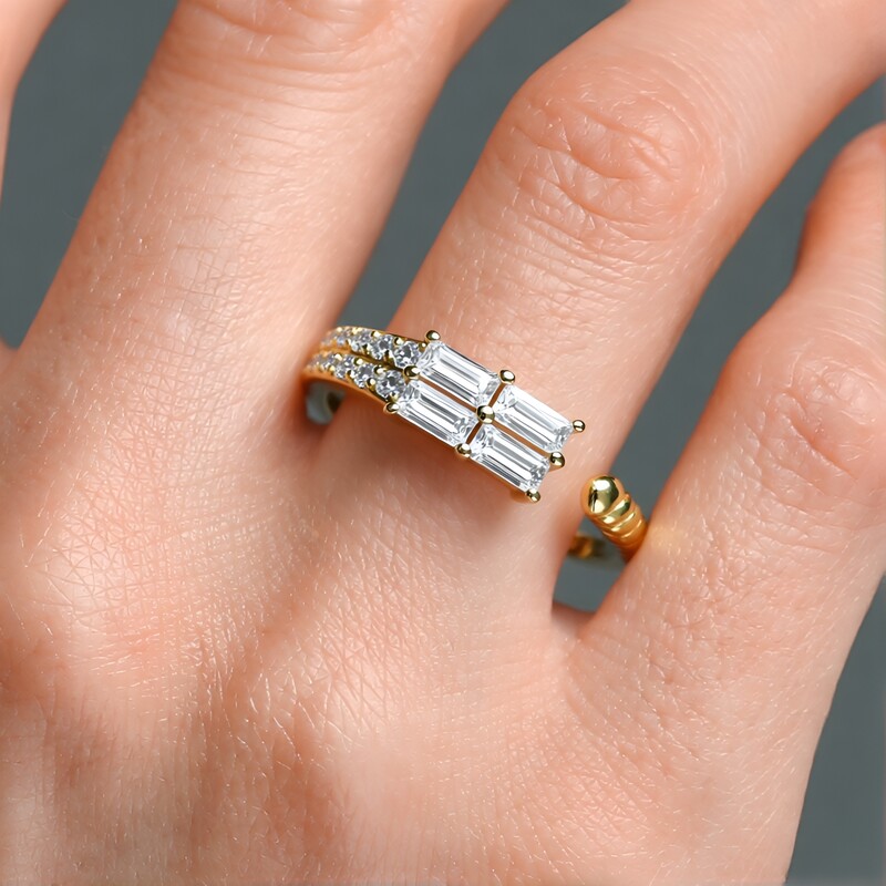 9K Zircon Gold Ring (de Melo)
