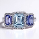 Anello in oro con Acquamarina Brasiliana AAA (CIRARI)