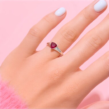 Anillo en plata con Rubí de Madagascar