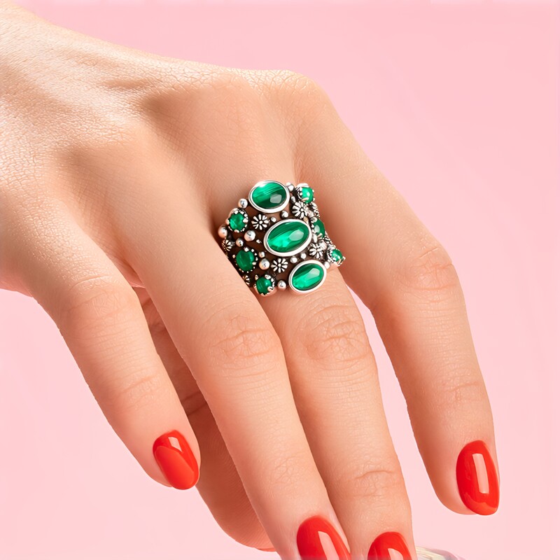 Zilveren ring met een Malachiet (Desert Chic)