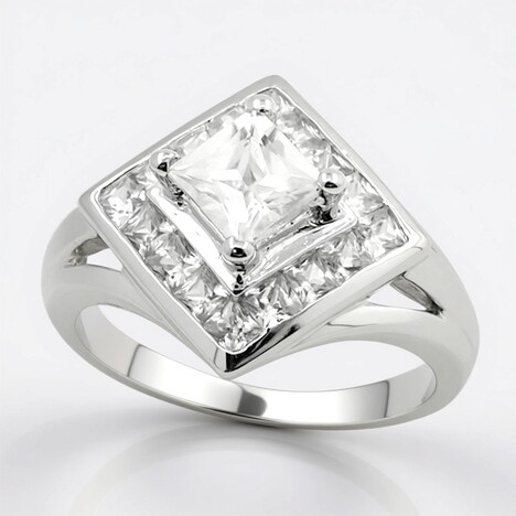 Anello in argento con Zircone