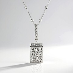 Collar en plata con Zircón