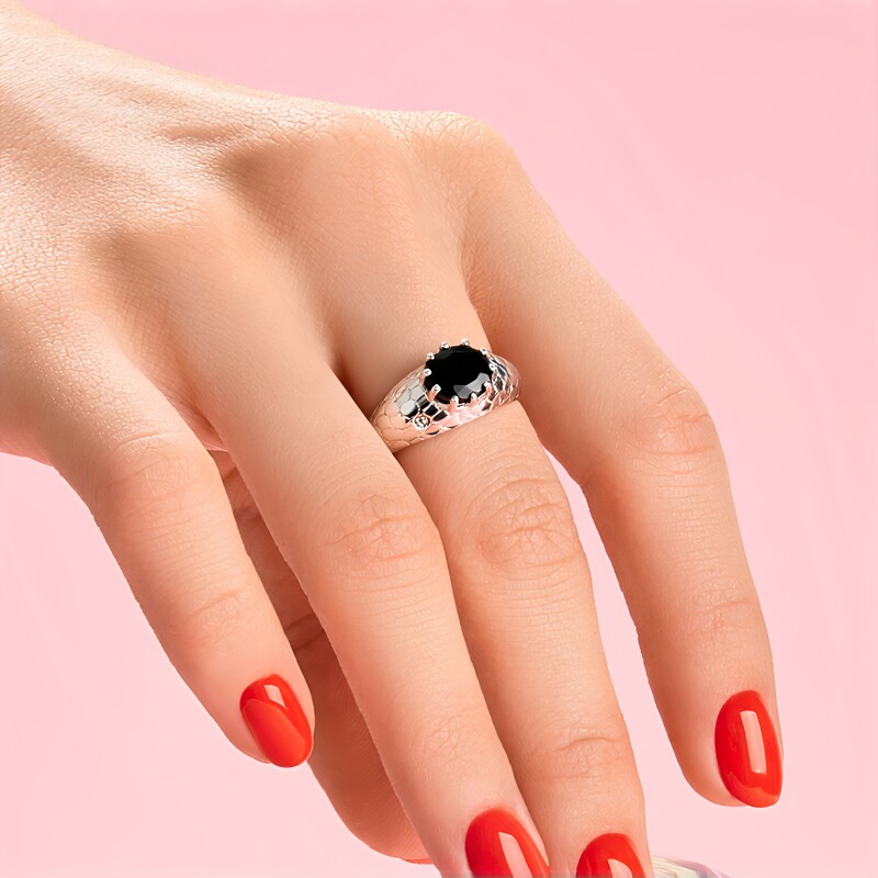 Anillo en plata con Ópalo de Mezezo