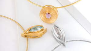 Wie heißt die Kollektion von Designerin Karolin Schott?