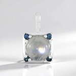 Ciondolo in argento con Pietra di Luna Blu (KM by Juwelo)