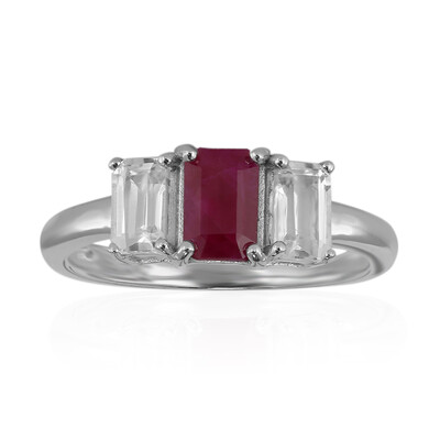 Anello in argento con Rubino Keniano