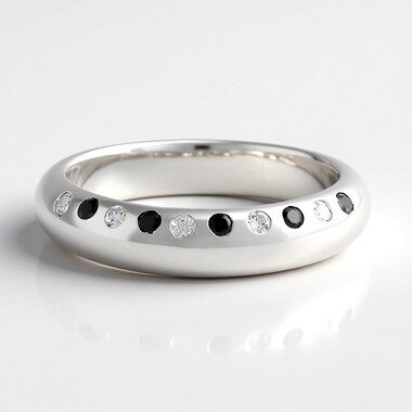 Anillo en plata con Zafiro blanco