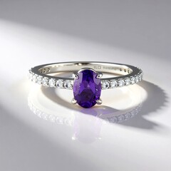 Anello in argento con Ametista Siberiana
