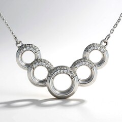 Collana in argento con Zircone