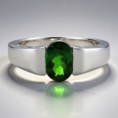 Bague en argent et Diopside de Russie