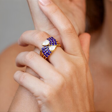Bague en or et Pierre de Lune arc-en-ciel (Adela Gold)