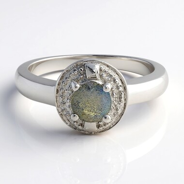 Anello in argento con Spectrolite