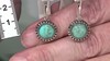 Pendientes en plata con Turquesa azul del Mohave Kingman (Jones Lee)
