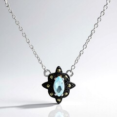 Collana in argento con Topazio Blu Cielo