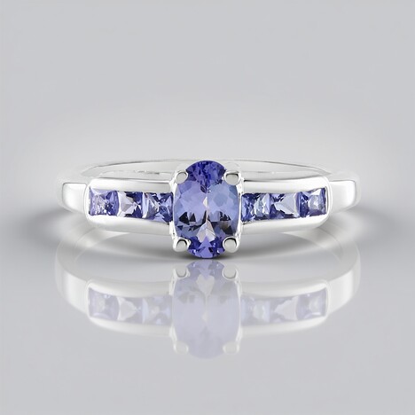 Anello in argento con Tanzanite