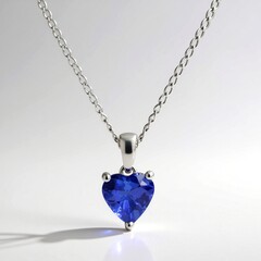 Collana in oro con Tanzanite AAA
