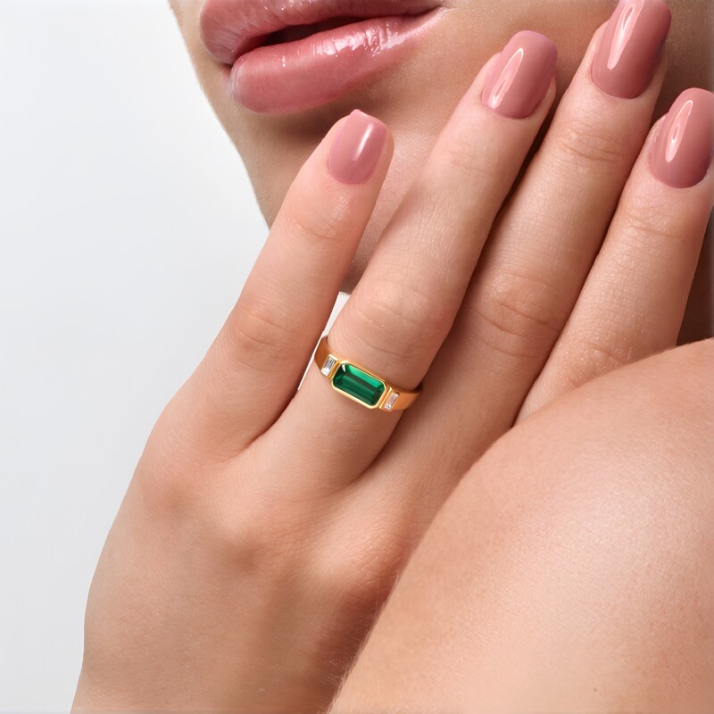 Anello in argento con Indicolite (Adela Silber)