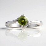 Anello in argento con Idocrasio