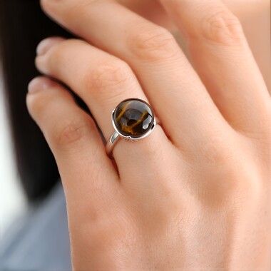 Anillo en plata con Madera de palma petrificada (dagen)