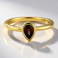 Zilveren ring met een Framboos Zirkoon