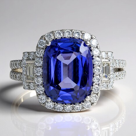 Anello in oro con Tanzanite AAA (CIRARI)