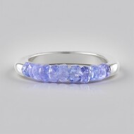 Anello in argento con Tanzanite