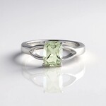 Anello in argento con Ametista Verde