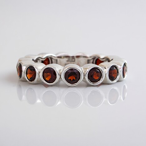 Anello in argento con Granato Mozambico