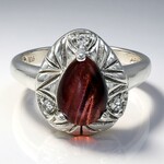 Anello in argento con Occhio di Tigre Rosso