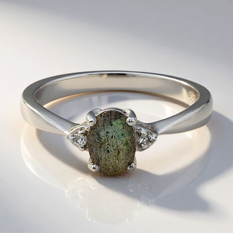 Anello in argento con Labradorite