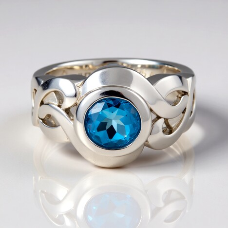 Anello in argento con Topazio Marambaia