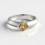 Anello in argento con Zircone Giallo