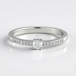 Anello in argento con Zircone