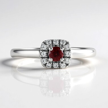 Anillo en plata con Rubí de Tanzania