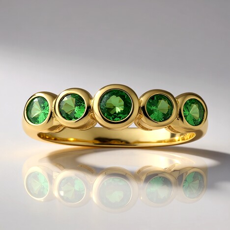 Anello in oro con Tsavorite AAA del Kenia