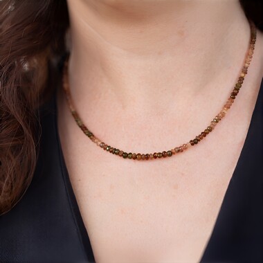 Collar en plata con Andalucita