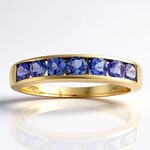 Anello in oro con Tanzanite