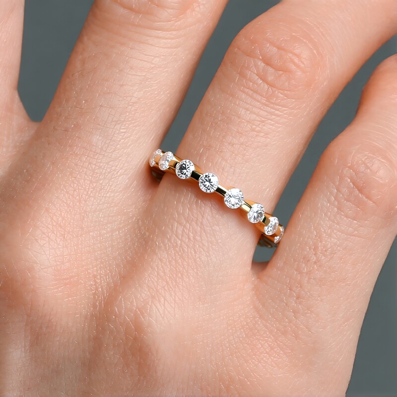 Anillo en oro con Zircón (de Melo Gold)