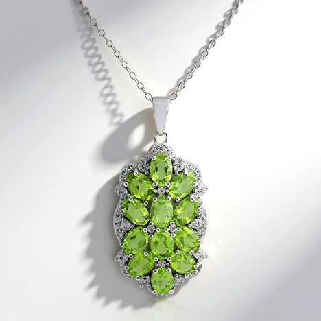 Collana in argento con Peridoto della Birmania