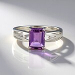 Anello in argento con Ametista