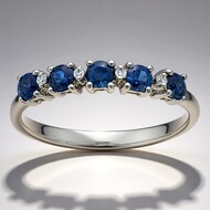 Bague en or et Saphir bleu de Ceylan