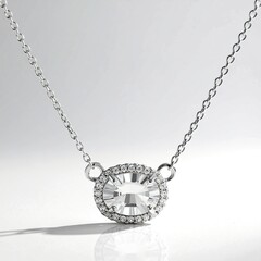 Collana in argento con Topazio Bianco
