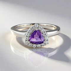 Anello in argento con Ametista Siberiana