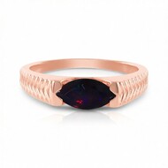 Anillo en oro con Ópalo de Mezezo (de Melo Gold)